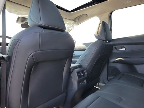 New 2026 Nissan Murano SL image 17