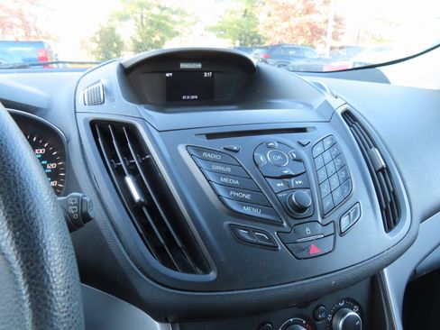 Used 2016 Ford Escape SE image 19