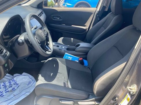 Used 2019 Honda HR-V EX image 6
