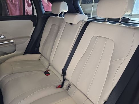 Certified 2026 Mercedes-Benz GLA 250 4MATIC image 15