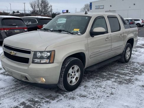 Used 2007 Chevrolet Avalanche LT w/ LT Preferred Equipment Group image 3