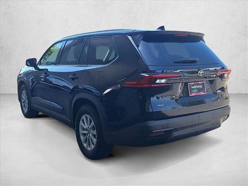 Used 2025 Toyota Grand Highlander AWD image 7