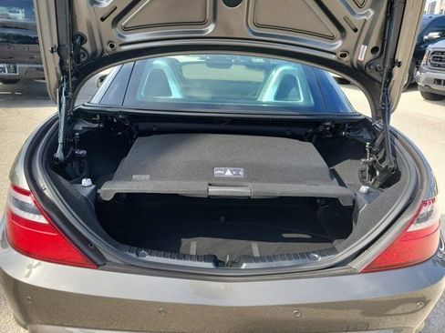 Used 2016 Mercedes-Benz SLK 300 image 9