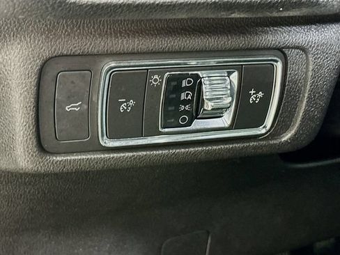 Certified 2022 Lincoln Corsair AWD w/ Premium Package image 13