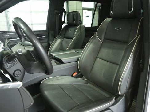 Used 2022 Cadillac Escalade ESV Sport w/ Touring Package image 22