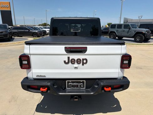 Used 2021 Jeep Gladiator Mojave AWD/4WD image 4
