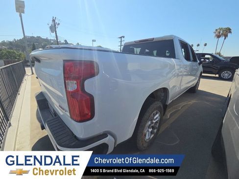 Used 2022 Chevrolet Silverado 1500 RST w/ Z71 Off-Road Package AWD/4WD image 6