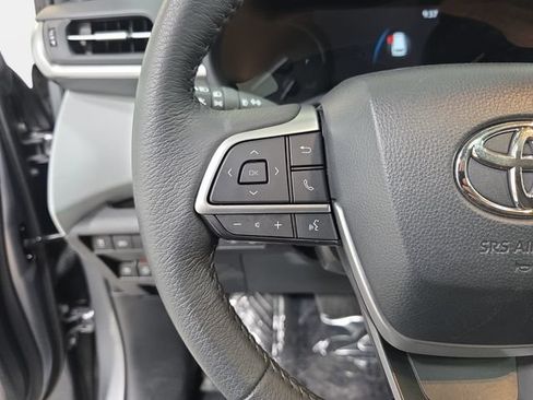 Certified 2026 Toyota Sienna XLE FWD image 14