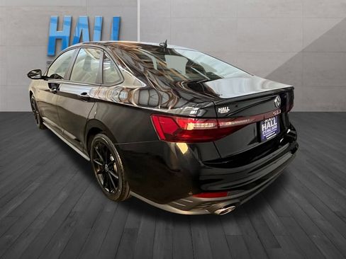 Certified 2025 Volkswagen Jetta GLI Autobahn w/ GLI Black Package image 4