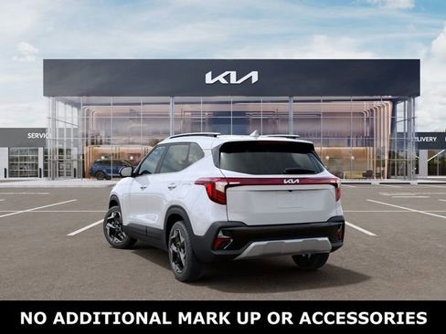 New 2026 Kia Seltos EX FWD image 4