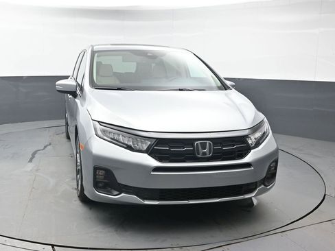 Used 2025 Honda Odyssey Touring image 10