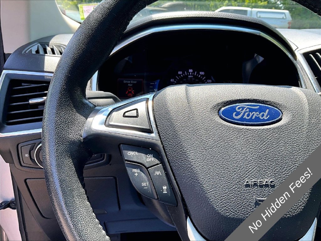 Used 2019 Ford Edge Titanium w/ Equipment Group 301A FWD image 16