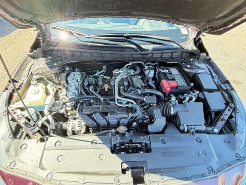 Used 2025 Nissan Altima 2.5 SV image 30