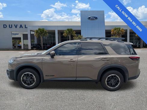 Used 2023 Nissan Pathfinder Rock Creek AWD/4WD image 7