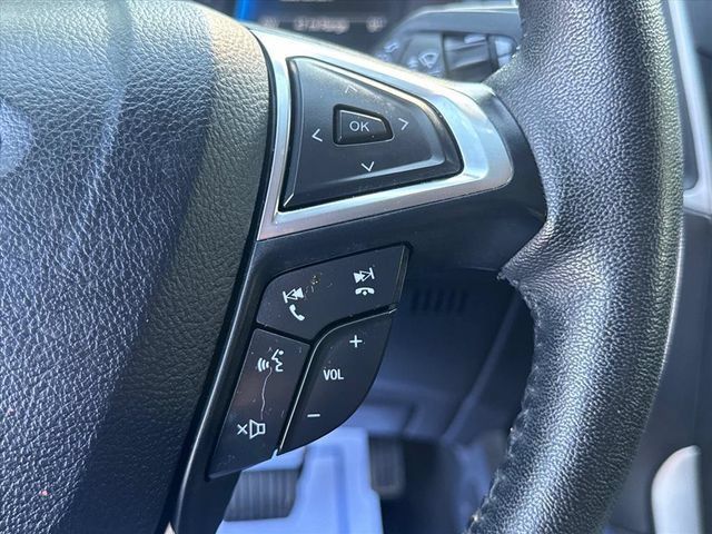Used 2024 Ford Edge SEL AWD/4WD image 18