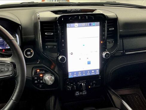 Used 2024 RAM 1500 Limited w/ Trailer Tow Group image 9