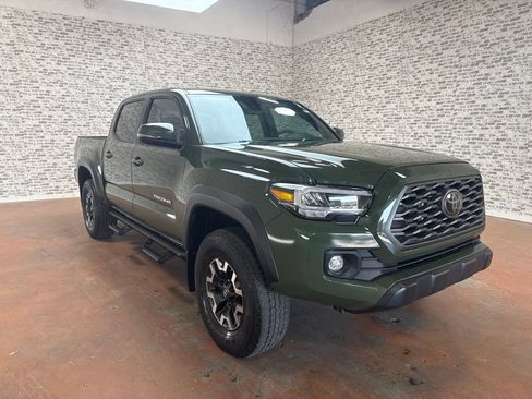 Used 2021 Toyota Tacoma TRD Off-Road w/ TRD Premium Off Road Package AWD/4WD image 1
