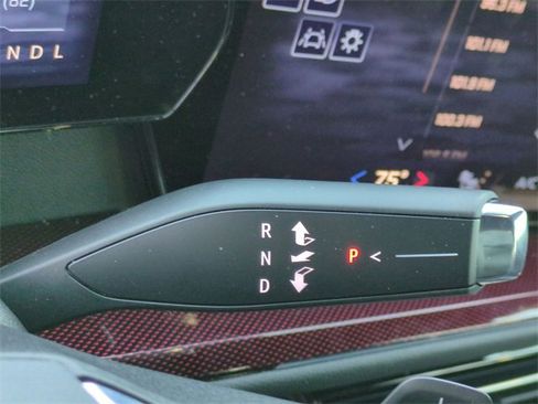 Certified 2025 Chevrolet Traverse Z71 w/ Driver Confidence Package image 17