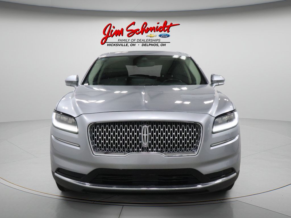 Used 2023 Lincoln Nautilus FWD w/ Premium Package image 3