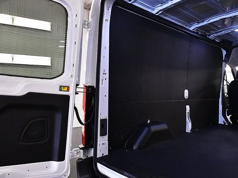 New 2026 Ford Transit 250 148 Medium Roof w/ Load Area Protection Package RWD image 29