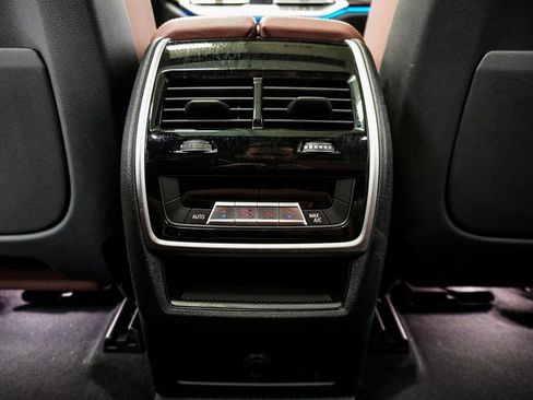 Used 2021 BMW X5 xDrive45e w/ Premium Package image 12