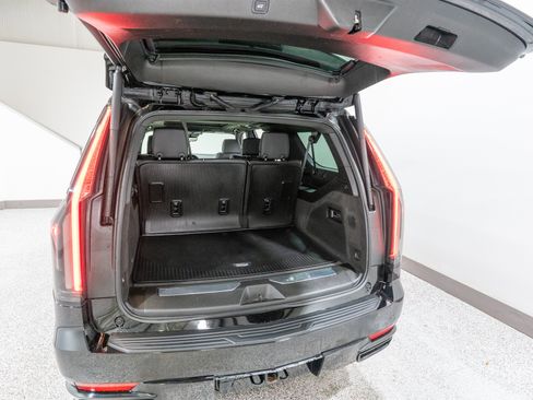 Used 2023 Cadillac Escalade ESV Sport w/ Touring Package AWD/4WD image 40