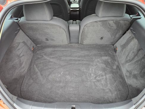 Used 2011 Volvo C30 T5 R-Design image 9