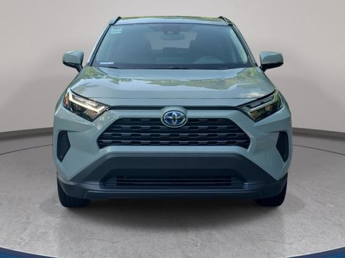 Used 2023 Toyota RAV4 XLE AWD/4WD image 2