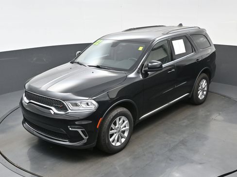 Used 2022 Dodge Durango SXT image 35