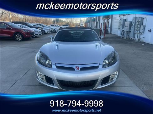 Used 2009 Saturn Sky Red Line image 3