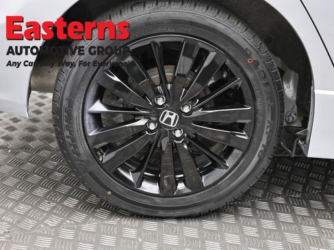 Used 2019 Honda Fit Sport image 29