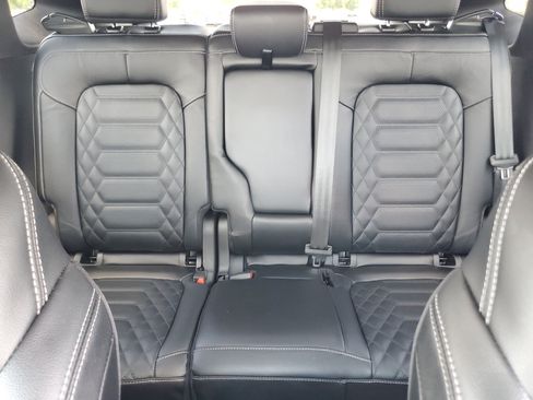 Used 2023 Ford Escape Platinum w/ Premium Technology Package AWD/4WD image 19