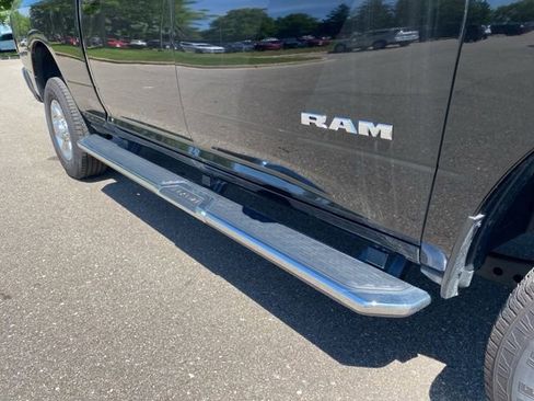 Used 2025 RAM 2500 Big Horn AWD/4WD image 5