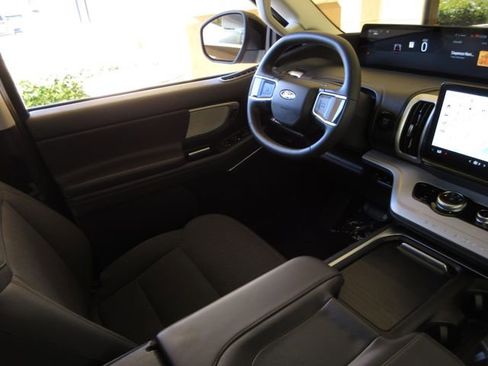 Certified 2025 Ford Expedition Max Active image 18