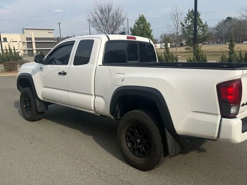 Used 2019 Toyota Tacoma SR w/ SX Package image 8