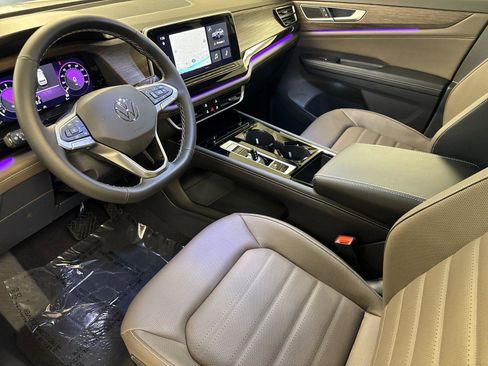 New 2026 Volkswagen Atlas SEL image 9