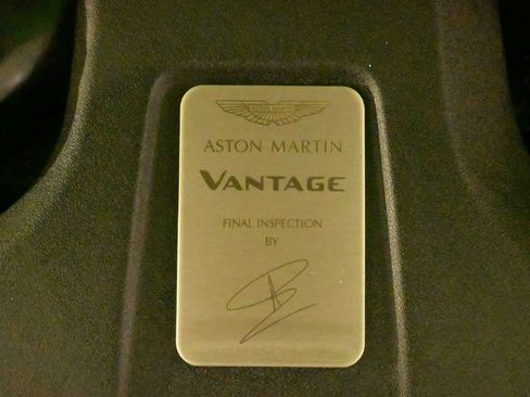 Used 2019 Aston Martin V8 Vantage Coupe RWD image 21