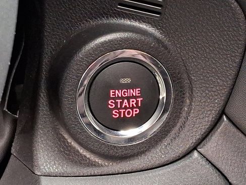 Used 2023 Subaru Outback Limited image 24