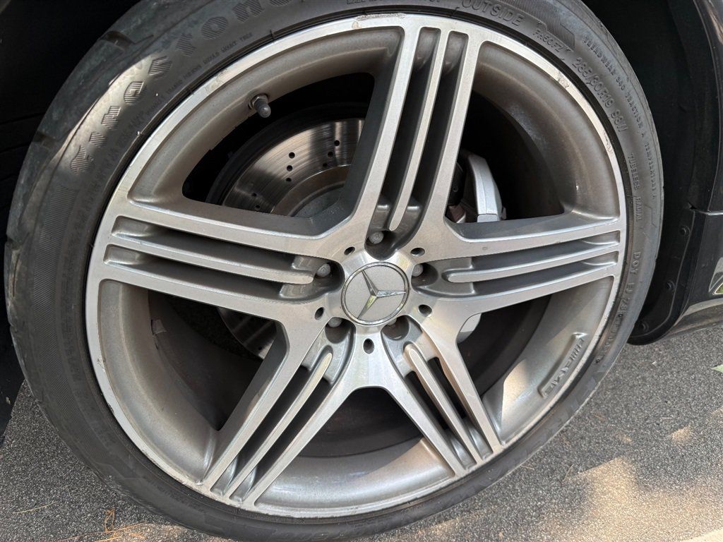 Used 2012 Mercedes-Benz SL 63 AMG image 16