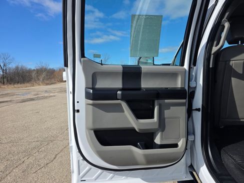 Used 2021 Ford F450 XL w/ Power Equipment Group image 21