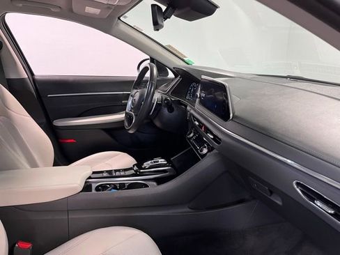 Used 2023 Hyundai Sonata Limited image 11