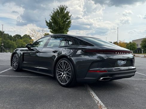 New 2025 Porsche Panamera 4 image 3