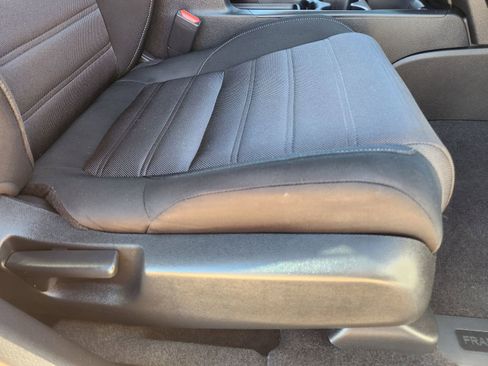 Used 2019 Honda CR-V EX image 28