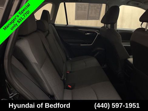 Used 2025 Toyota RAV4 XLE AWD/4WD image 23