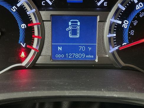 Used 2017 Toyota 4Runner SR5 image 18