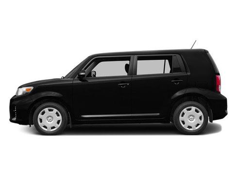 Used 2014 Scion xB FWD image 3