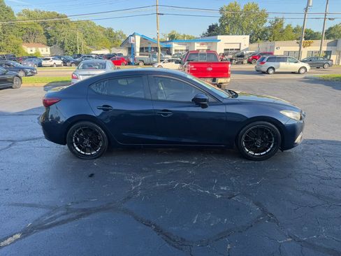 Used 2016 MAZDA MAZDA3 i Sport FWD image 7