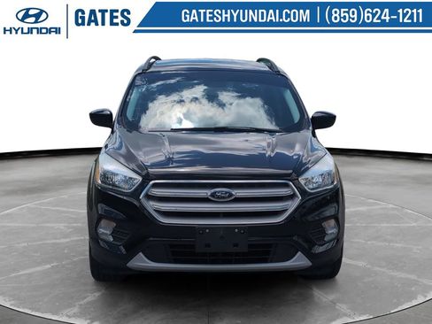 Used 2018 Ford Escape SE FWD image 4