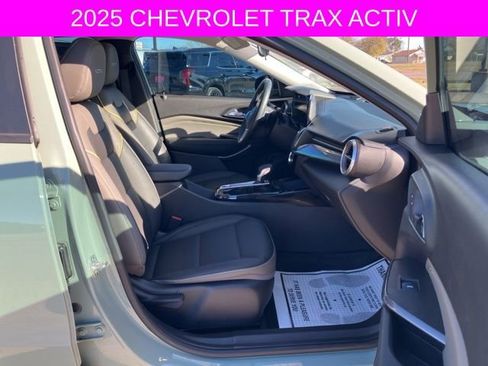Used 2025 Chevrolet Trax ACTIV w/ Driver Confidence Package image 11