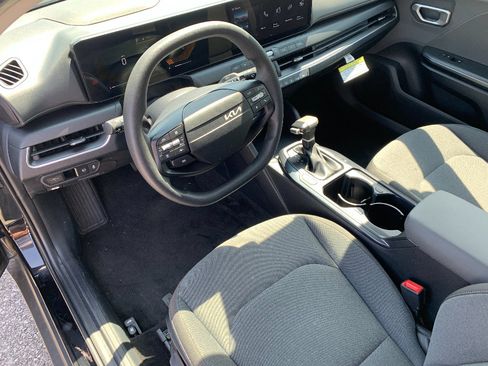 Used 2025 Kia K4 FWD image 20